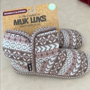 NWT-Muk Luks Women's Slippers